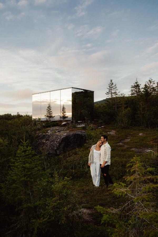 Wonderinn Arctic Utstrand Bagian luar foto
